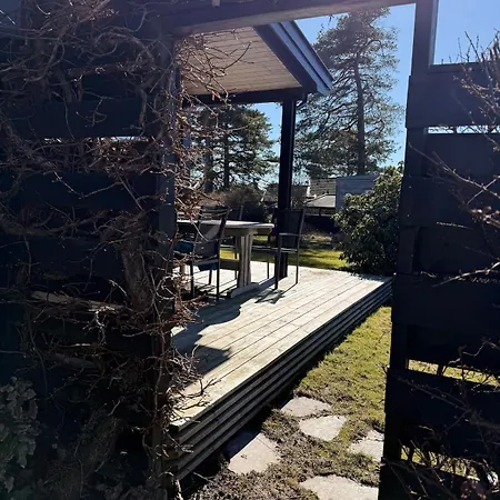 Vacation With Garden Close To The Center And Nature Halden